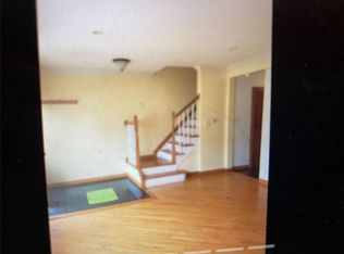 7651 174th St, Flushing, NY 11366