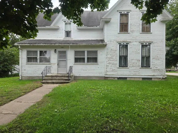 1902 14th St, Rock Valley, IA 51247