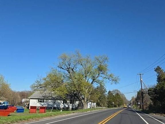 5th image of 156 Jackson Rd