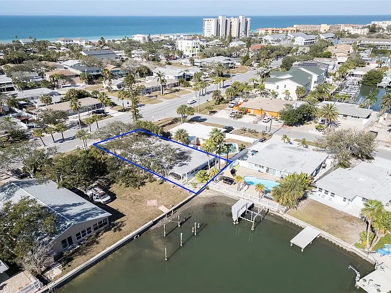 717 E Gulf Blvd #2 — Photo 20