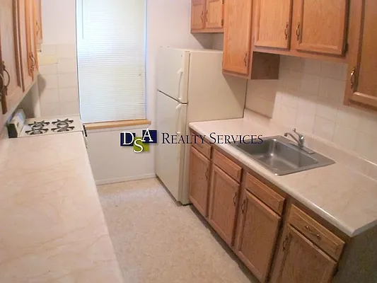 Rented by DSA Realty | media 8