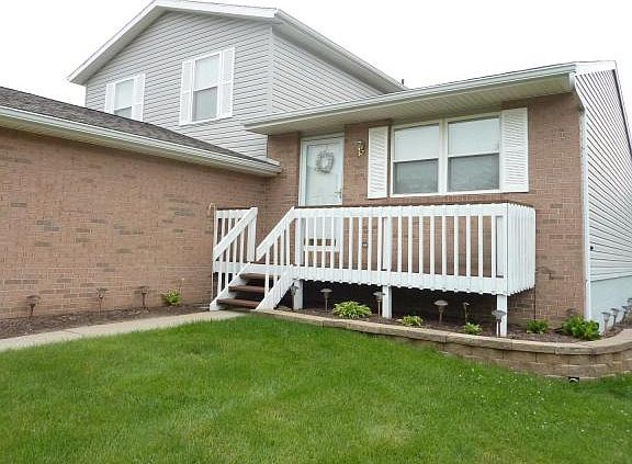 2nd image of 632 Livingston Ct