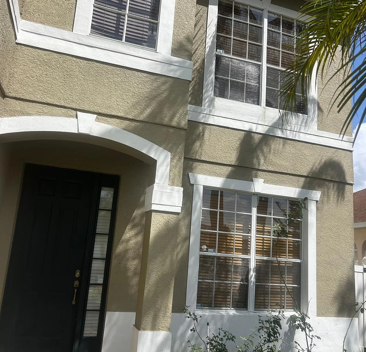 4 bed, 2.5 bath, 2709 sqft, $2,700 — Photo 4