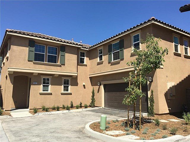 1st image of 6041 Rosewood Way