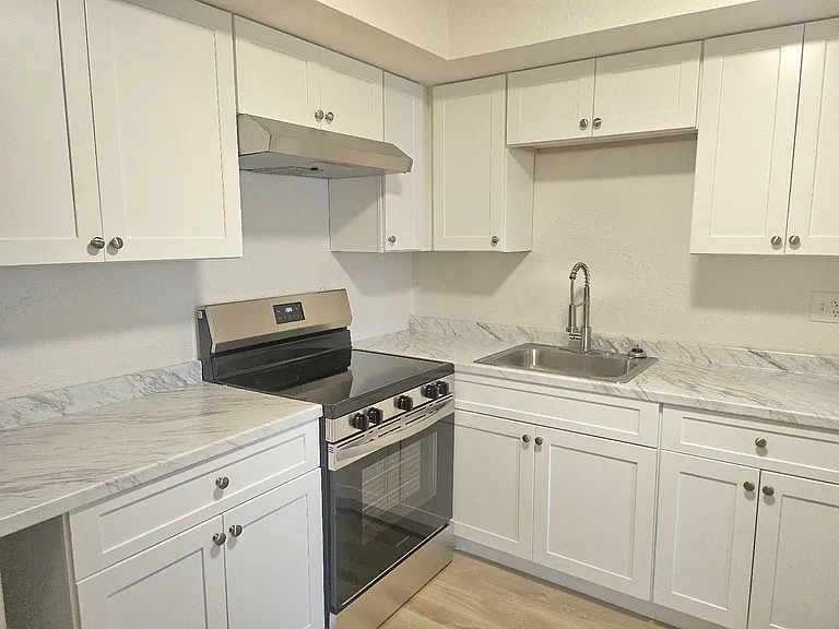 510 E Hatcher Rd #307 — Photo 7