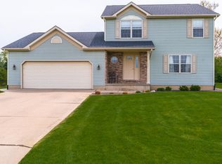 117 W 10th St, Gridley, IL