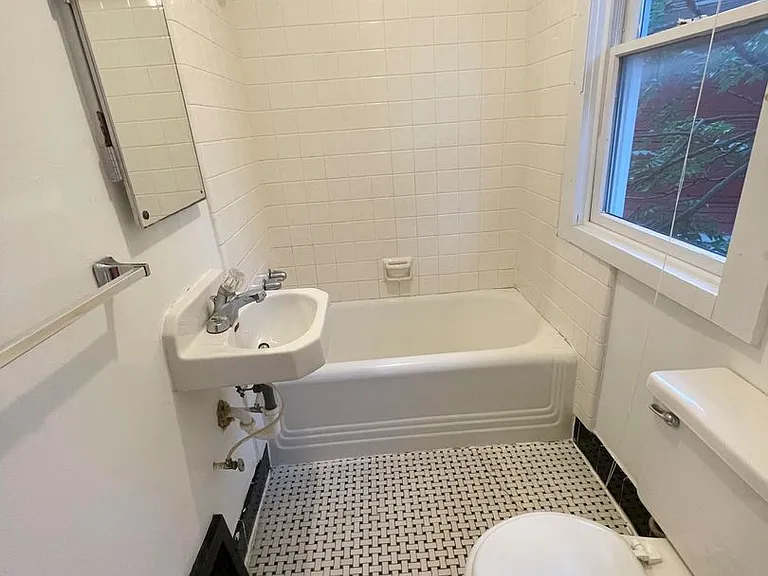 1338 Washtenaw Ave — Photo 21
