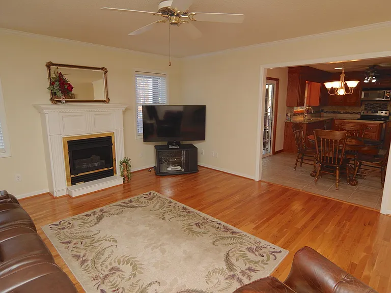 1331 Camping Rd — Photo 10