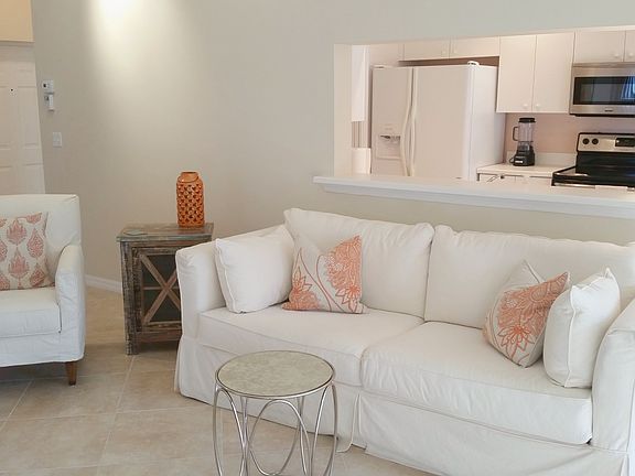 4th image of 76 4th St APT 11-202