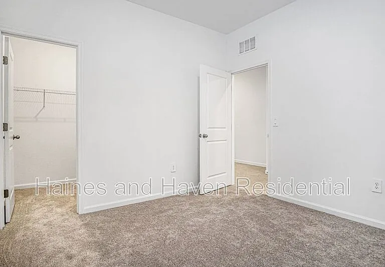 3008 Daffodil Dr — Photo 26