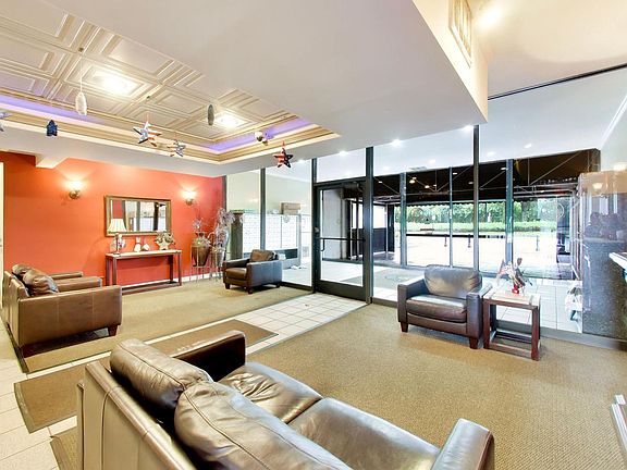 4th image of 2015 S Finley Rd APT 512