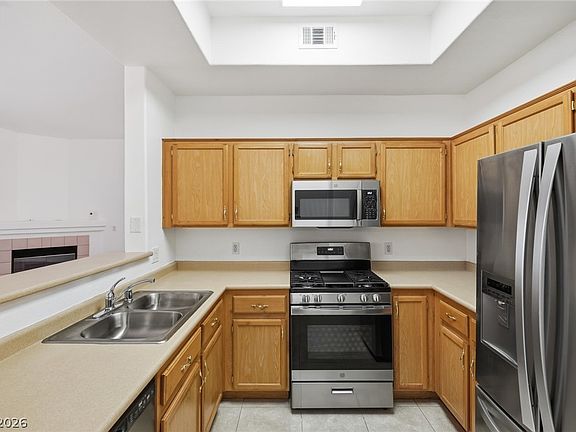 5th image of 700 Carnegie St APT 1712