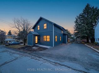 26 Richard St, Kingston, ON K7M 2J2