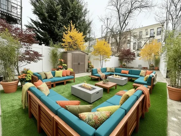 374 Bleecker Street image 9 of 11