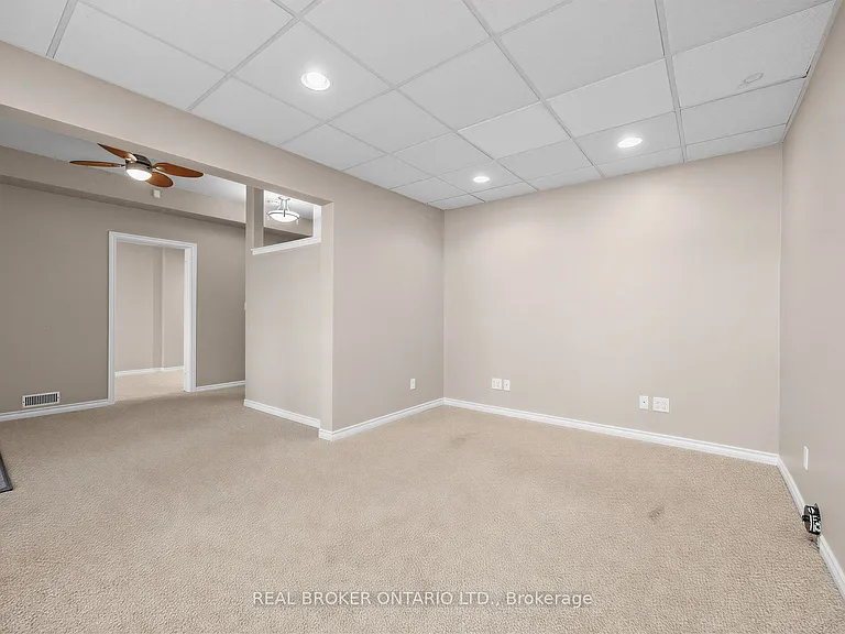 199 Hillcrest Ave #19 — Photo 32