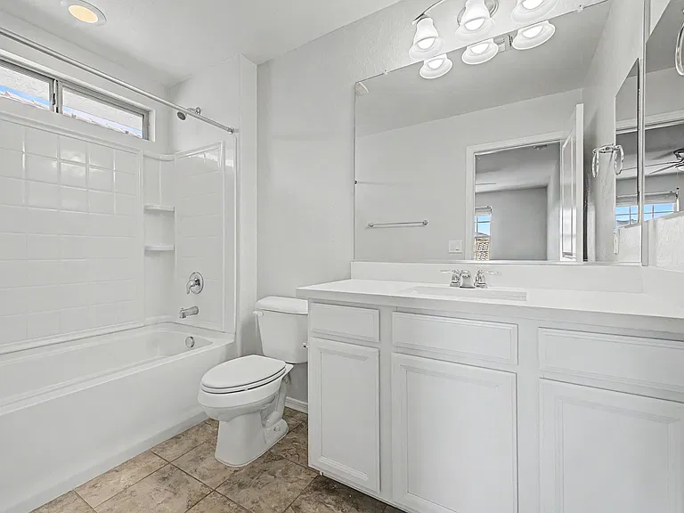 2934 N 71st Pl — Photo 6