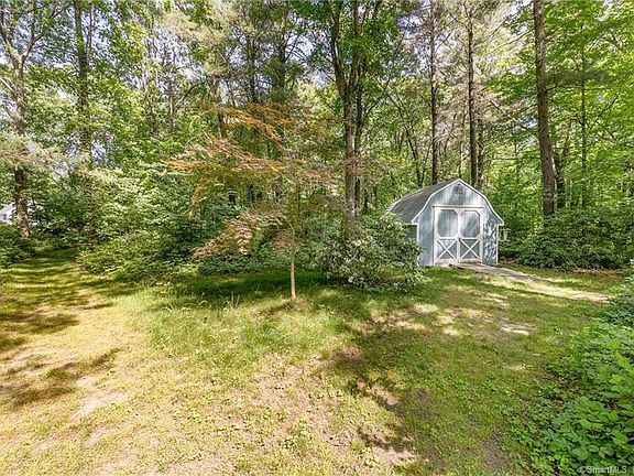 5th image of 14 Madison Ln