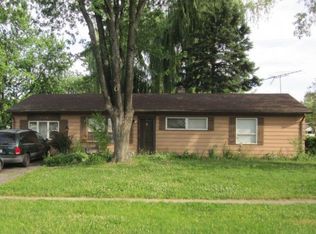 37193 N Grandwood Dr, Gurnee, IL 60031