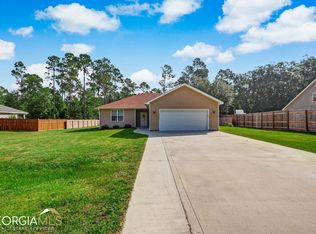 4264 Vacuna Rd, Kingsland, GA 31548