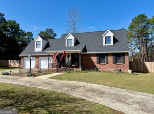 319 Greenbriar Dr, Byron, GA 31008