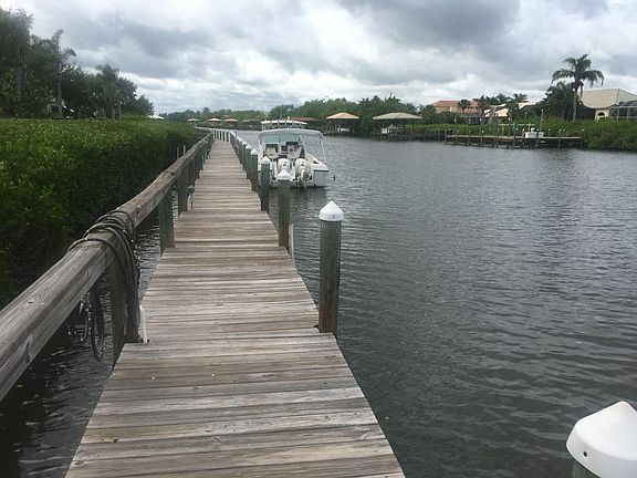 Community dock