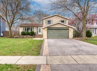 126 S Berteau Ave, Bartlett, IL 60103