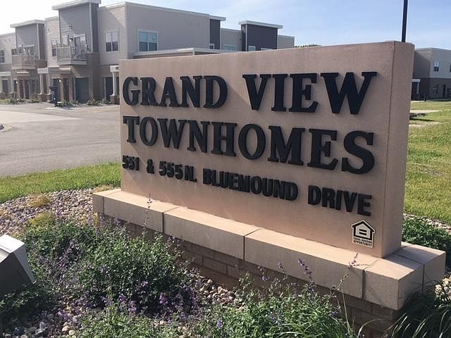 2nd image of 551 N Bluemound Dr