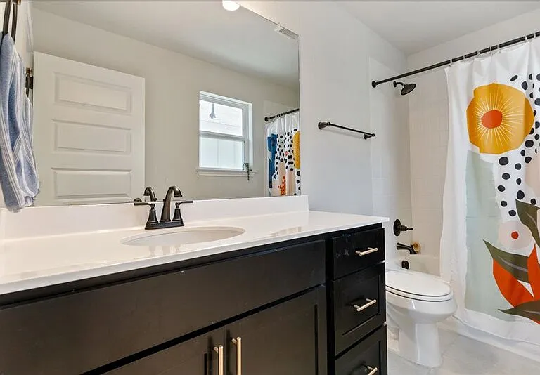 9800 Milton Albert Way — Photo 32