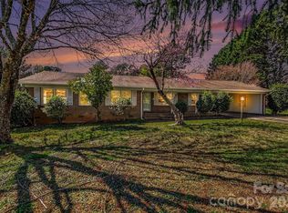 1388 Smith Farm Rd, Lincolnton, NC 28092