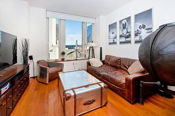 Rented by NOVO | media 41