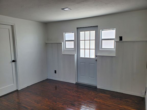 3rd image of 4919 21st Ave N #U