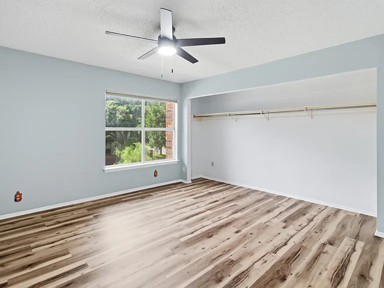 3840 Forsyth Park — Photo 25
