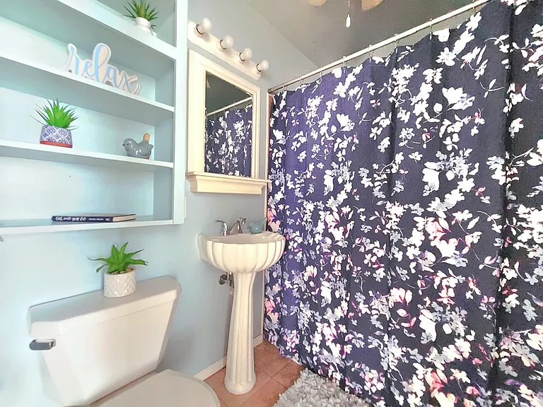 3512 N Holman Ct — Photo 37