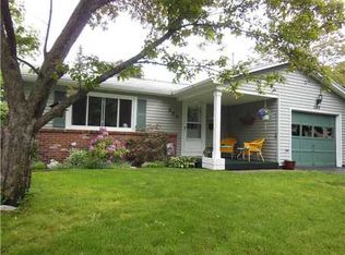 280 Thorndyke Rd, Rochester, NY 14617