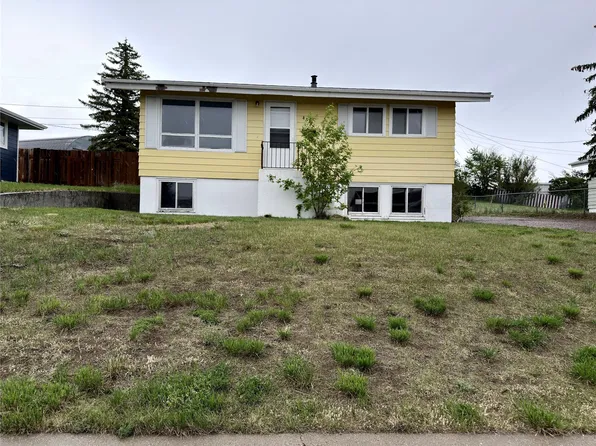 437 Mountain View Blvd, Cut Bank, MT 59427