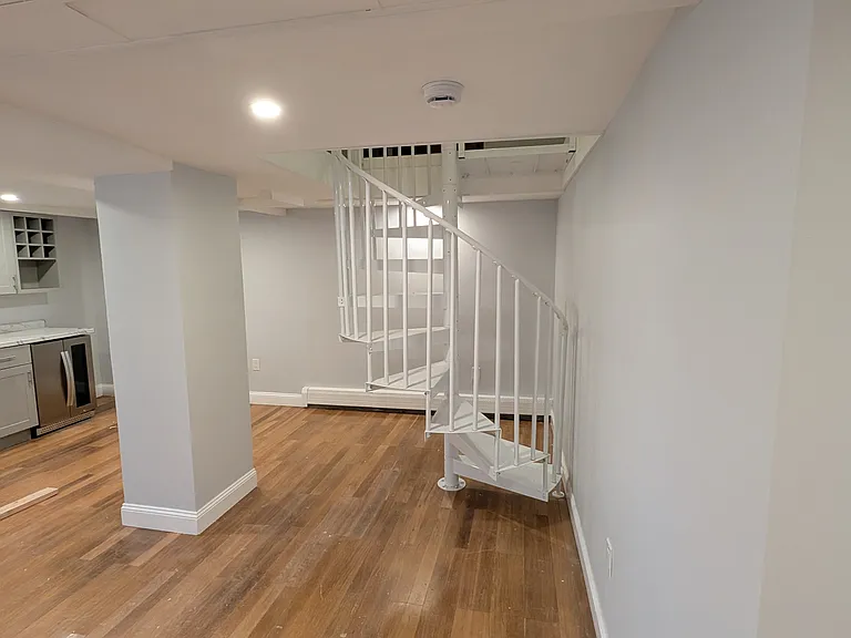 49 Hudson St #1 — Photo 12