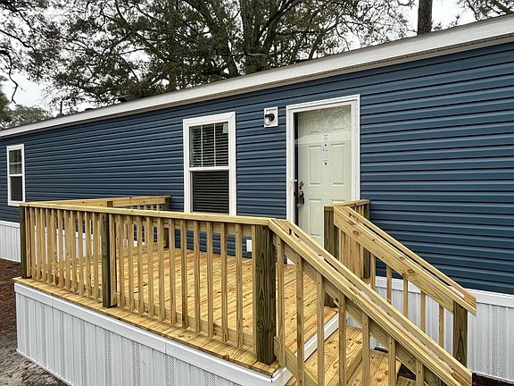 3rd image of 4610 Kingfisher St.