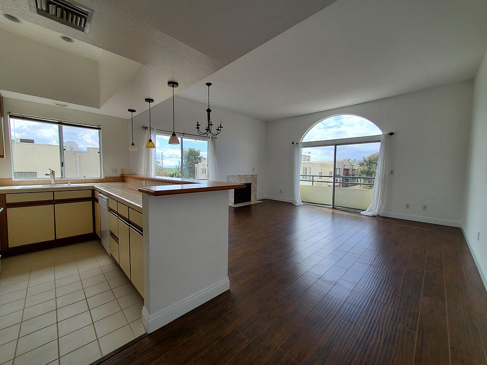 1st image of 1540 Amherst Ave #3