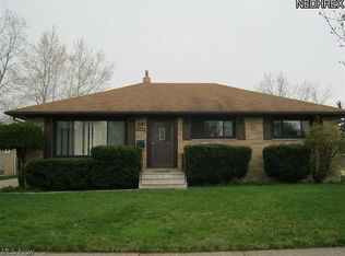 8543 Saybrook Dr, Brooklyn, OH