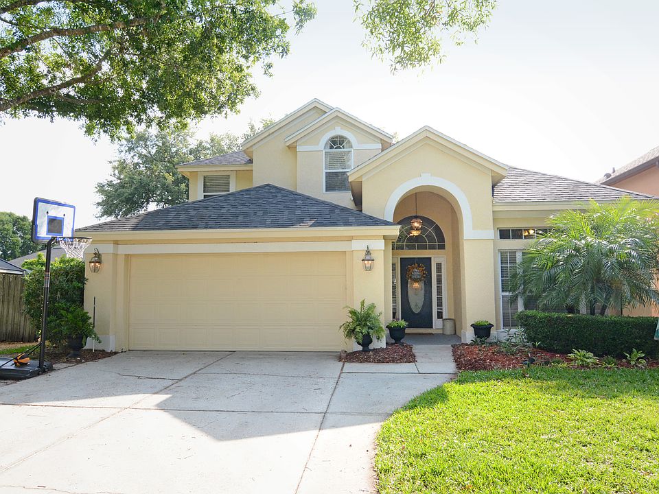 1st image of 620 Lake Claire Ct