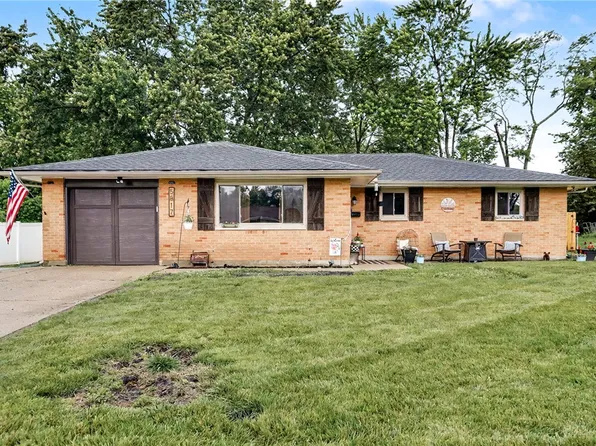 5817 Woodmore Dr, Dayton, OH 45414