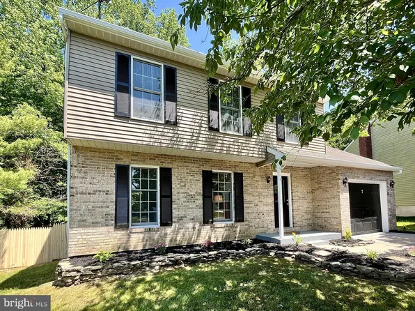 7 Concord Dr, Newark, DE 19702