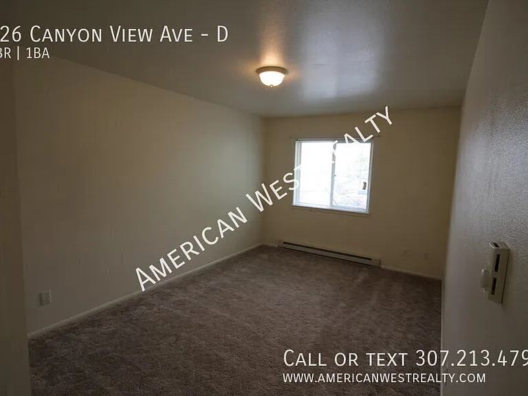 926 Canyon View Ave #D — Photo 3
