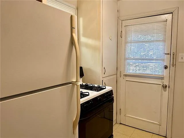 1 bed, 1.0 bath, 600 sqft, $1,100 — Photo 4