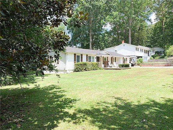 3rd image of 3665 Glenda St