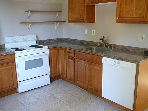 2nd image of 729 W Spofford Ave APT 3