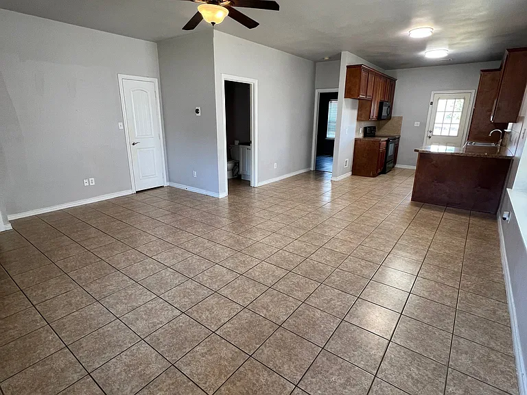 904-906 Parkplace Rdg #906 — Photo 4