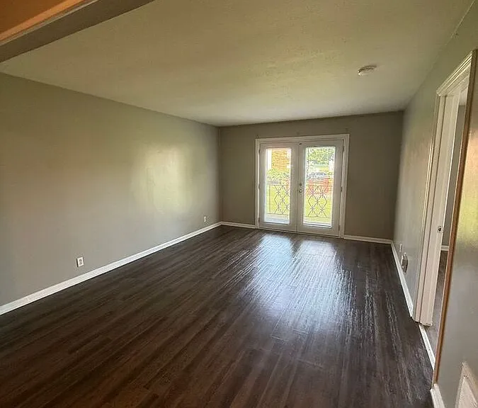 1708 Jennifer Road — Photo 39
