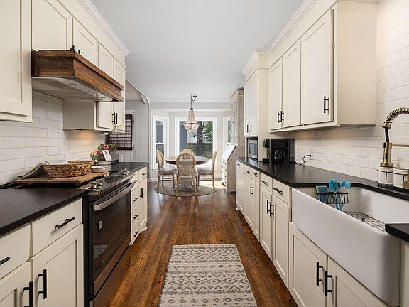 4th image of 1098 Talisman Rd