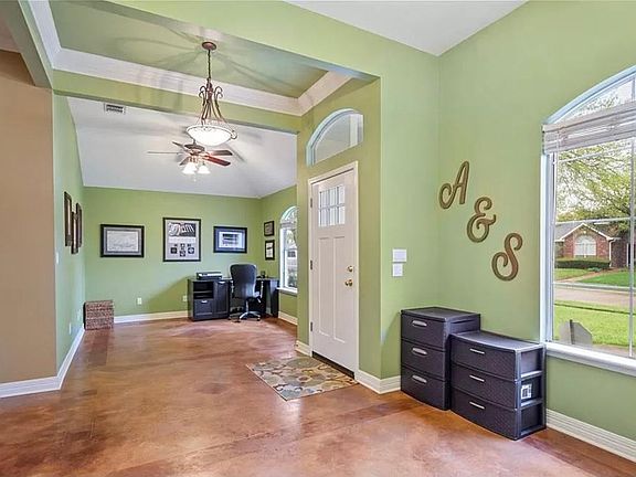 2nd image of 242 Melissa Ln